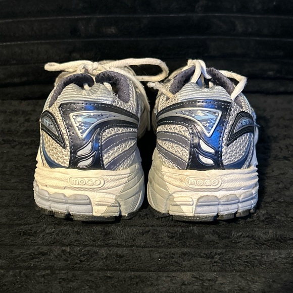 Brooks 8.5 women’s wide - Picture 5 of 8